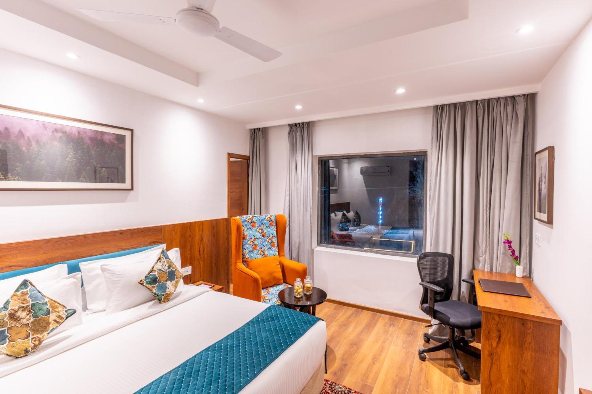 Regenta Place Panchkula Morni Hills 호텔 외부 사진