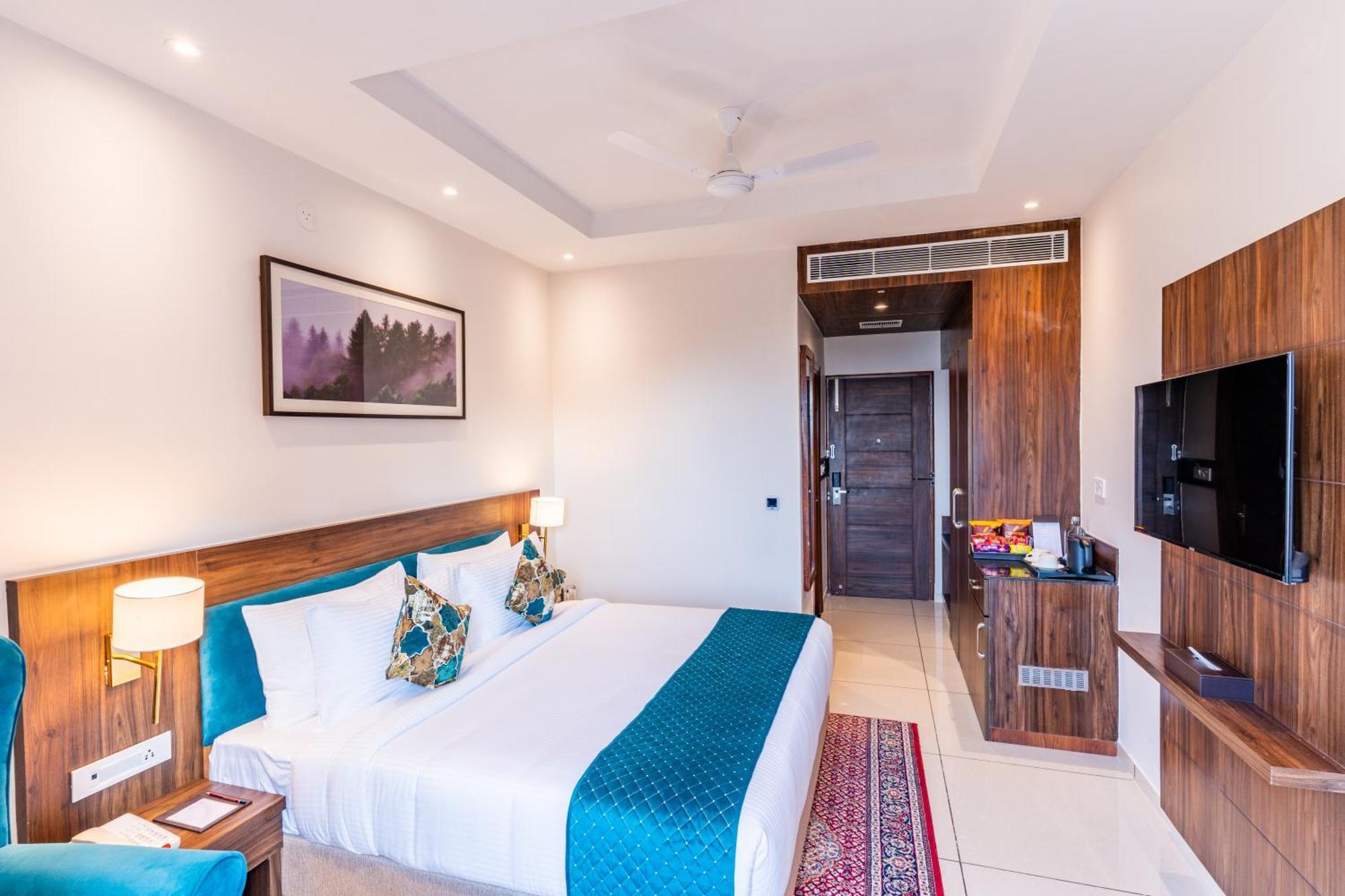 Regenta Place Panchkula Morni Hills 호텔 외부 사진