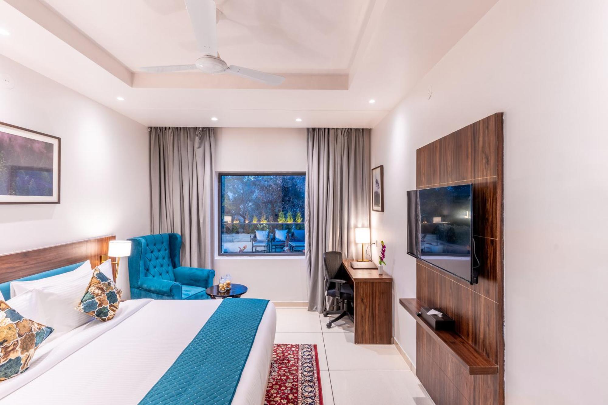 Regenta Place Panchkula Morni Hills 호텔 외부 사진