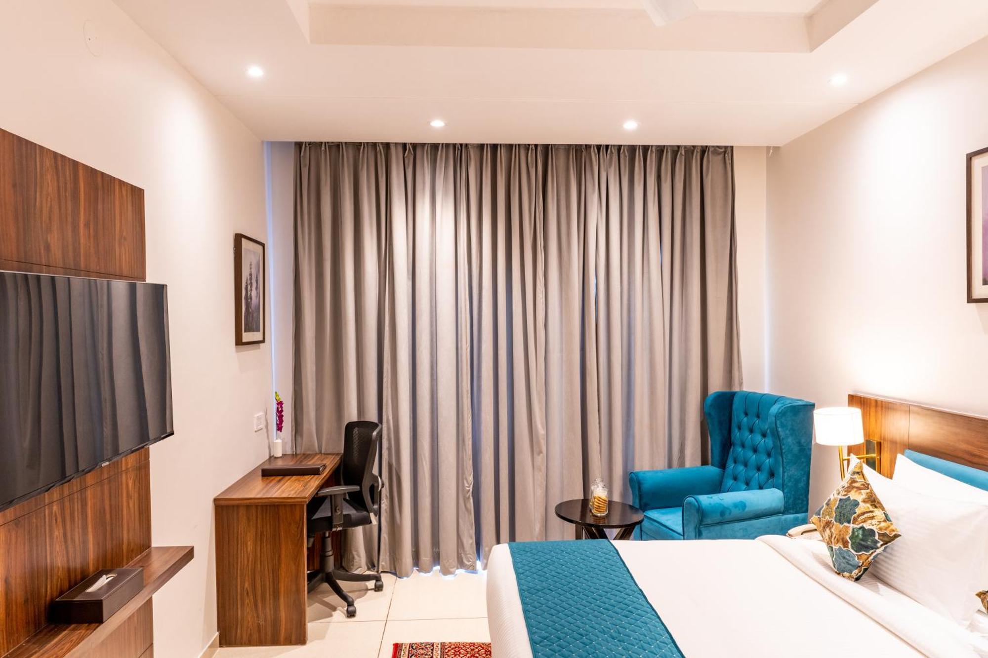 Regenta Place Panchkula Morni Hills 호텔 외부 사진