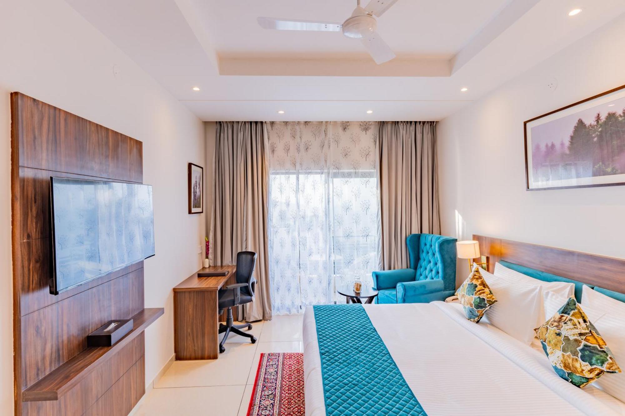 Regenta Place Panchkula Morni Hills 호텔 외부 사진